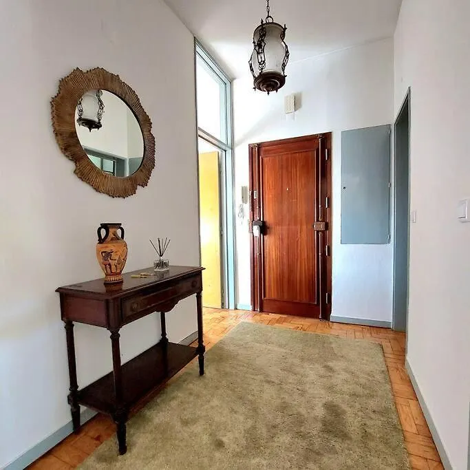 Oliva 50 - 4Br, Office And Balcony Apartment Lisbon Portugal