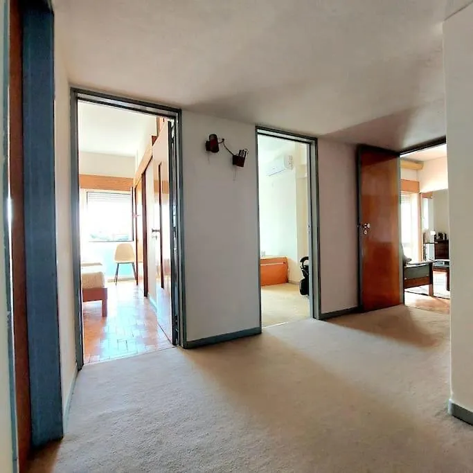 Oliva 50 - 4Br, Office And Balcony Apartment Lisbon Portugal