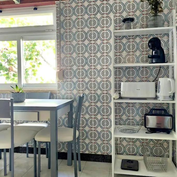 Oliva 50 - 4Br, Office And Balcony Apartment Lisbon 0*,  Portugal
