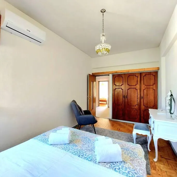 Oliva 50 - 4Br, Office And Balcony Apartment Lisbon Portugal